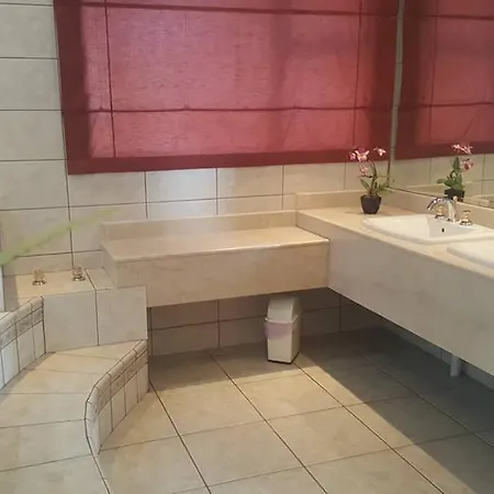 Summer Place Hotel Germiston