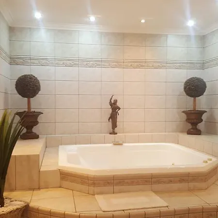 Summer Place 4* Germiston